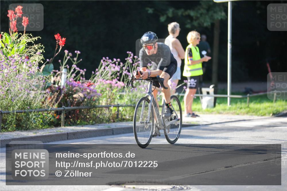 08.09.2024 - Stadtparktriathlon Zöllner http://msf.ph/oto/7012225 08.09.2024 09:09:38 Radfahren 25, 26, 35, 37, 56, 72, 80, 100, 109, 123 meine-sportfotos.de