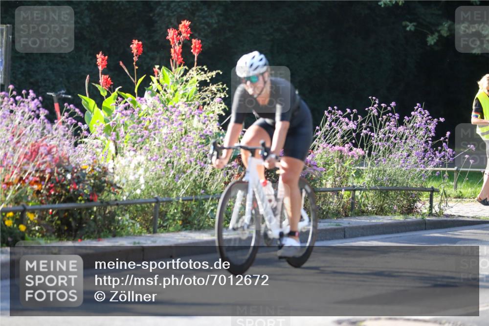 08.09.2024 - Stadtparktriathlon Zöllner http://msf.ph/oto/7012672 08.09.2024 09:11:05 Radfahren 27, 74, 116, 128, 153, 167, 174 meine-sportfotos.de