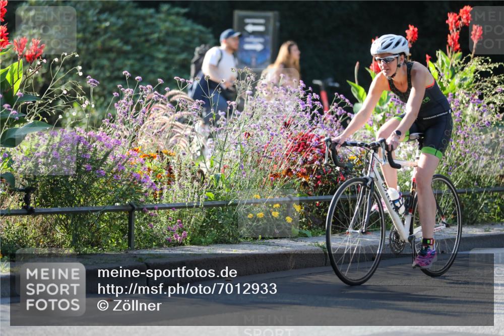08.09.2024 - Stadtparktriathlon Zöllner http://msf.ph/oto/7012933 08.09.2024 09:12:18 Radfahren 38, 114, 163 meine-sportfotos.de