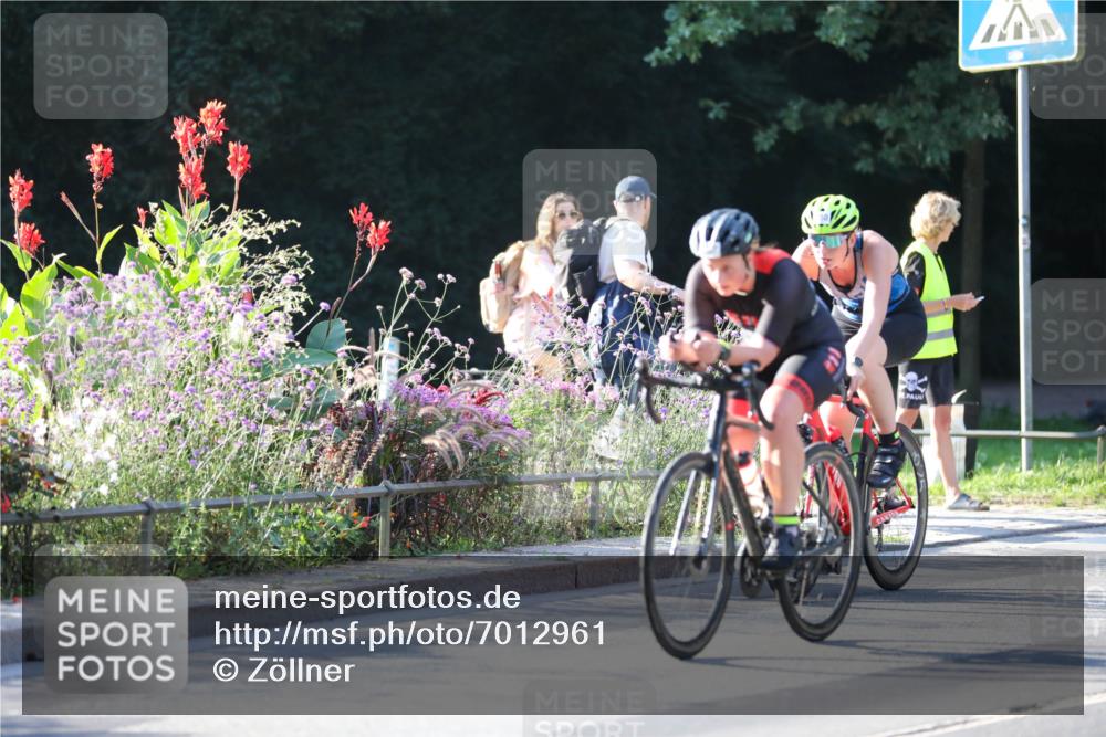 08.09.2024 - Stadtparktriathlon Zöllner http://msf.ph/oto/7012961 08.09.2024 09:12:34 Radfahren 68, 82, 88, 104, 132, 150, 157 meine-sportfotos.de