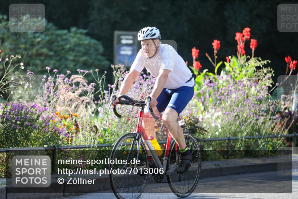 08.09.2024 - Stadtparktriathlon Zöllner http://msf.ph/oto/7013006 08.09.2024 09:12:38 Radfahren 68, 82, 88, 104, 132, 150, 171 meine-sportfotos.de