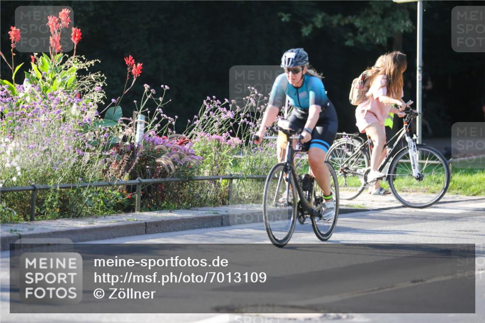 08.09.2024 - Stadtparktriathlon Zöllner http://msf.ph/oto/7013109 08.09.2024 09:13:04 Radfahren 180 meine-sportfotos.de