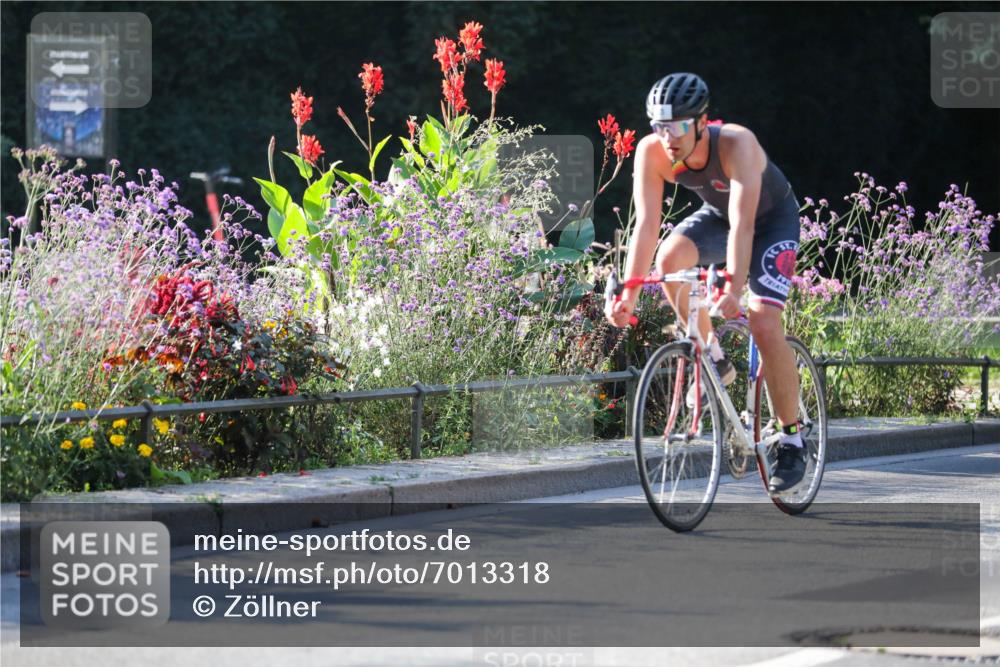08.09.2024 - Stadtparktriathlon Zöllner http://msf.ph/oto/7013318 08.09.2024 09:14:09 Radfahren 3, 33, 39, 51, 62, 77, 78, 91, 102, 105, 143, 158, 162, 164, 166 meine-sportfotos.de
