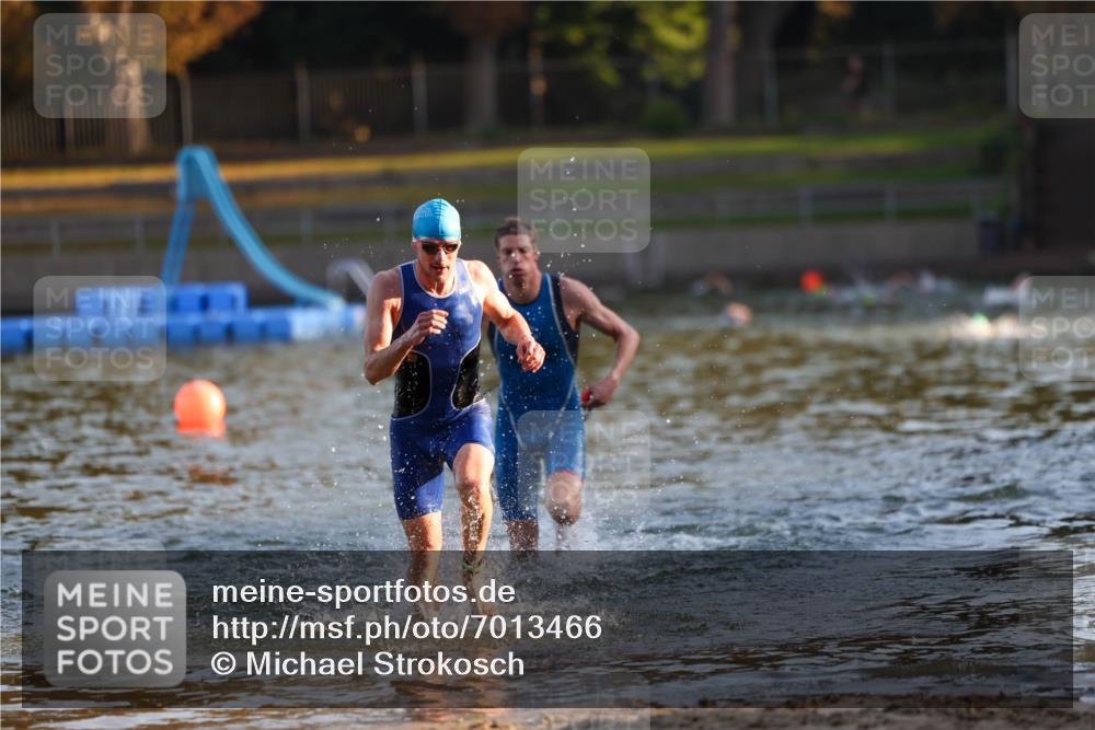 08.09.2024 - Stadtparktriathlon Michael Strokosch http://msf.ph/oto/7013466 08.09.2024 08:44:16 Schwimmen 7, 10 meine-sportfotos.de