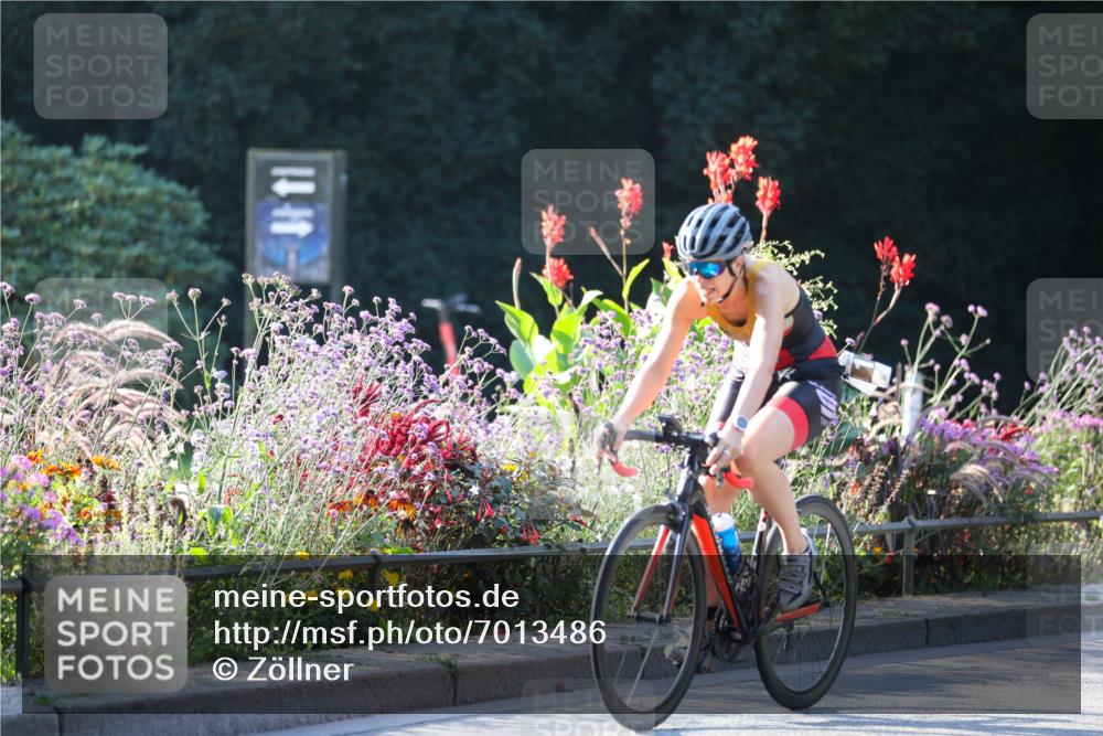 08.09.2024 - Stadtparktriathlon Zöllner http://msf.ph/oto/7013486 08.09.2024 09:14:36 Radfahren 29, 47, 50, 64, 66, 146, 168 meine-sportfotos.de