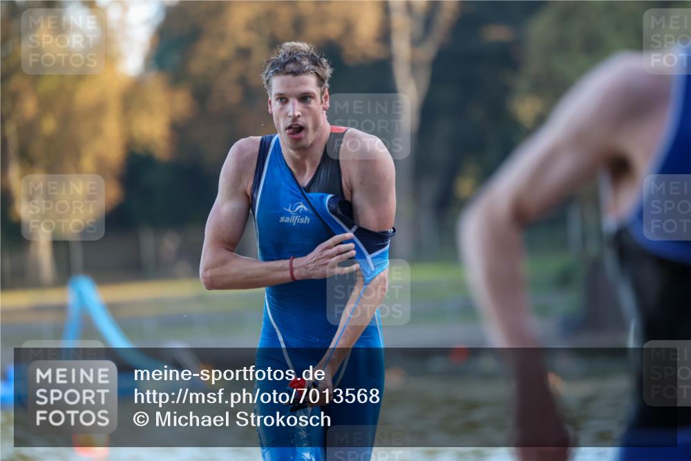 08.09.2024 - Stadtparktriathlon Michael Strokosch http://msf.ph/oto/7013568 08.09.2024 08:44:20 Schwimmen 7, 10 meine-sportfotos.de