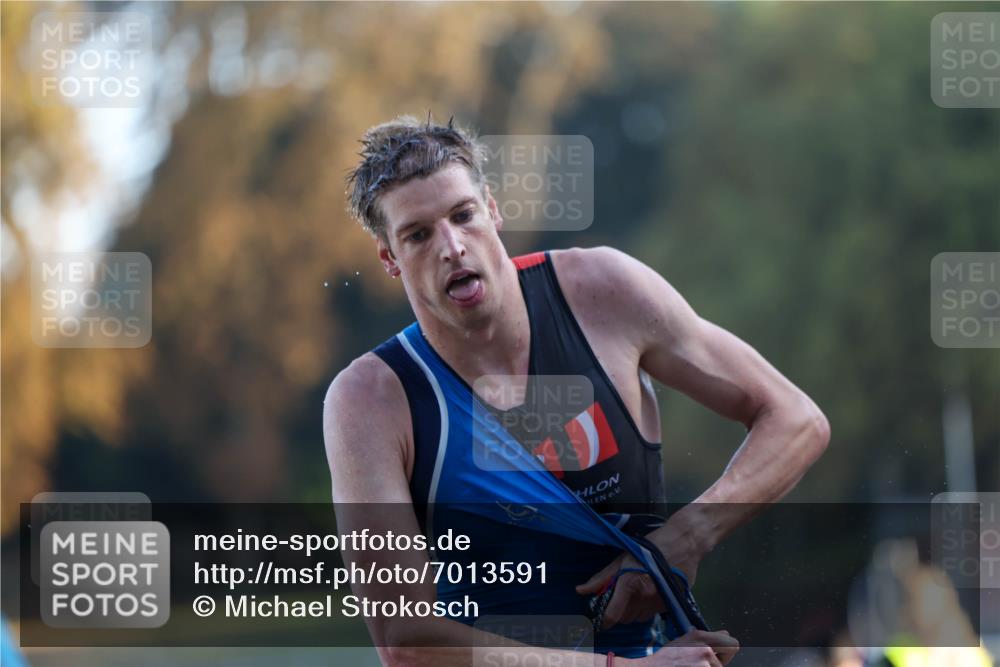08.09.2024 - Stadtparktriathlon Michael Strokosch http://msf.ph/oto/7013591 08.09.2024 08:44:21 Schwimmen 7, 10 meine-sportfotos.de