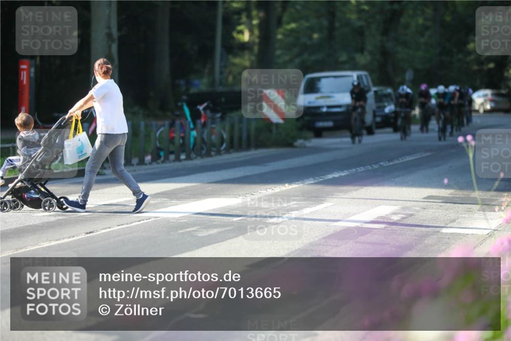 08.09.2024 - Stadtparktriathlon Zöllner http://msf.ph/oto/7013665 08.09.2024 09:15:09 Radfahren 15, 21, 35, 40, 44, 54, 63, 76, 103, 160 meine-sportfotos.de