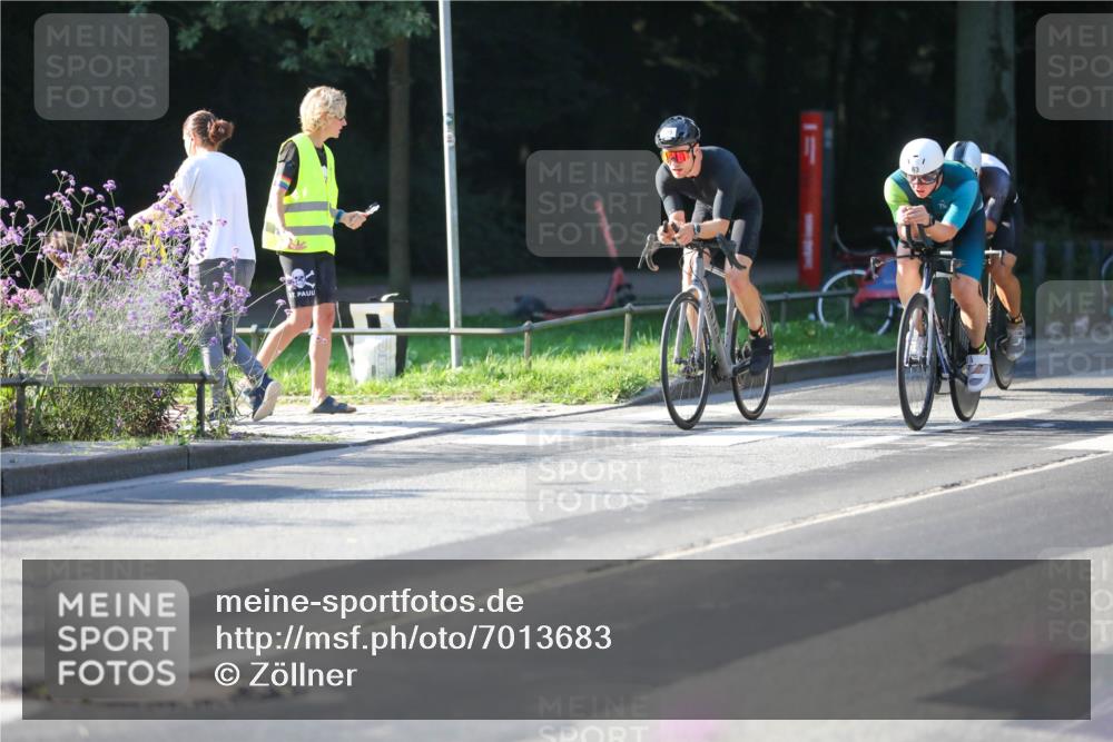 08.09.2024 - Stadtparktriathlon Zöllner http://msf.ph/oto/7013683 08.09.2024 09:15:12 Radfahren 15, 21, 35, 40, 44, 54, 63, 75, 76, 127 meine-sportfotos.de