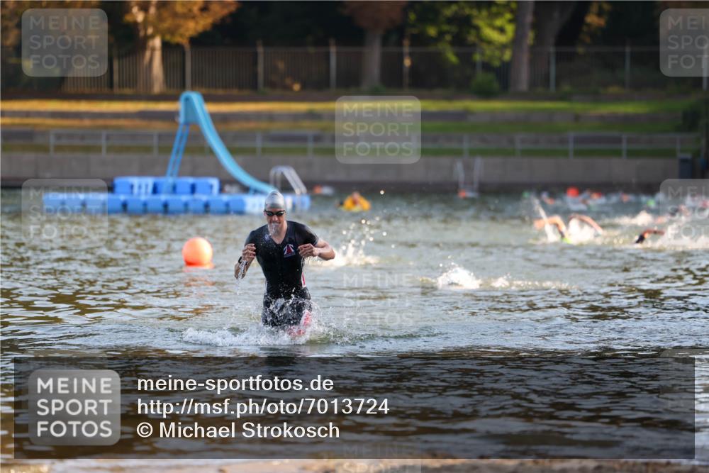 08.09.2024 - Stadtparktriathlon Michael Strokosch http://msf.ph/oto/7013724 08.09.2024 08:45:09 Schwimmen 87 meine-sportfotos.de