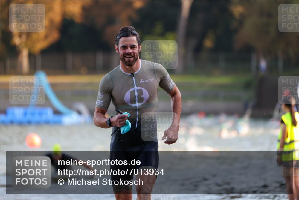 08.09.2024 - Stadtparktriathlon Michael Strokosch http://msf.ph/oto/7013934 08.09.2024 08:45:26 Schwimmen 17, 53 meine-sportfotos.de