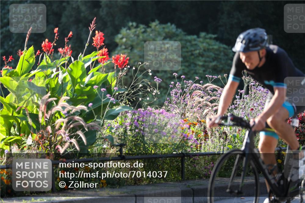 08.09.2024 - Stadtparktriathlon Zöllner http://msf.ph/oto/7014037 08.09.2024 09:16:56 Radfahren 57, 121, 133 meine-sportfotos.de