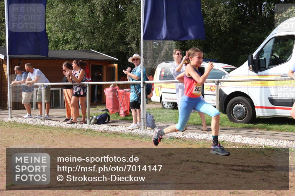 08.09.2024 - Airport Race Strokosch-Dieckow http://msf.ph/oto/7014147 08.09.2024 12:05:44 Ziel 294, 2639, 2742, 2835 meine-sportfotos.de