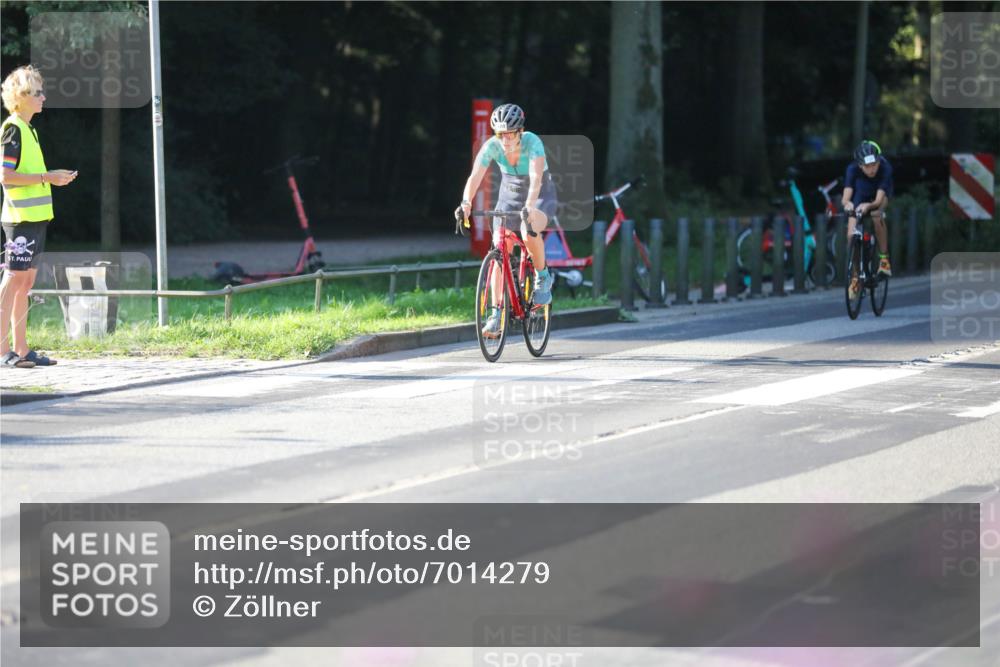 08.09.2024 - Stadtparktriathlon Zöllner http://msf.ph/oto/7014279 08.09.2024 09:18:08 Radfahren 60, 61, 100, 128, 140, 144 meine-sportfotos.de