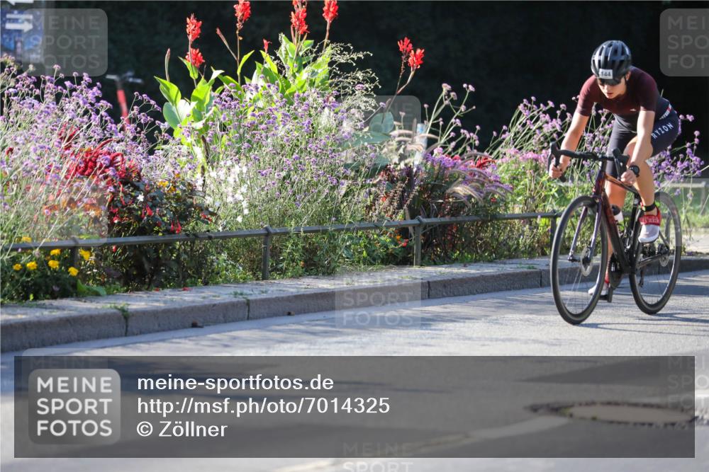 08.09.2024 - Stadtparktriathlon Zöllner http://msf.ph/oto/7014325 08.09.2024 09:18:17 Radfahren 60, 61, 124, 140, 144, 167 meine-sportfotos.de
