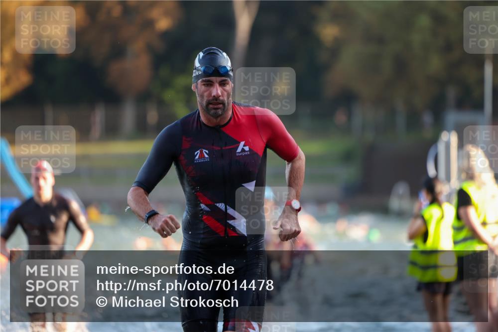 08.09.2024 - Stadtparktriathlon Michael Strokosch http://msf.ph/oto/7014478 08.09.2024 08:46:06 Schwimmen 5, 32, 38, 51 meine-sportfotos.de