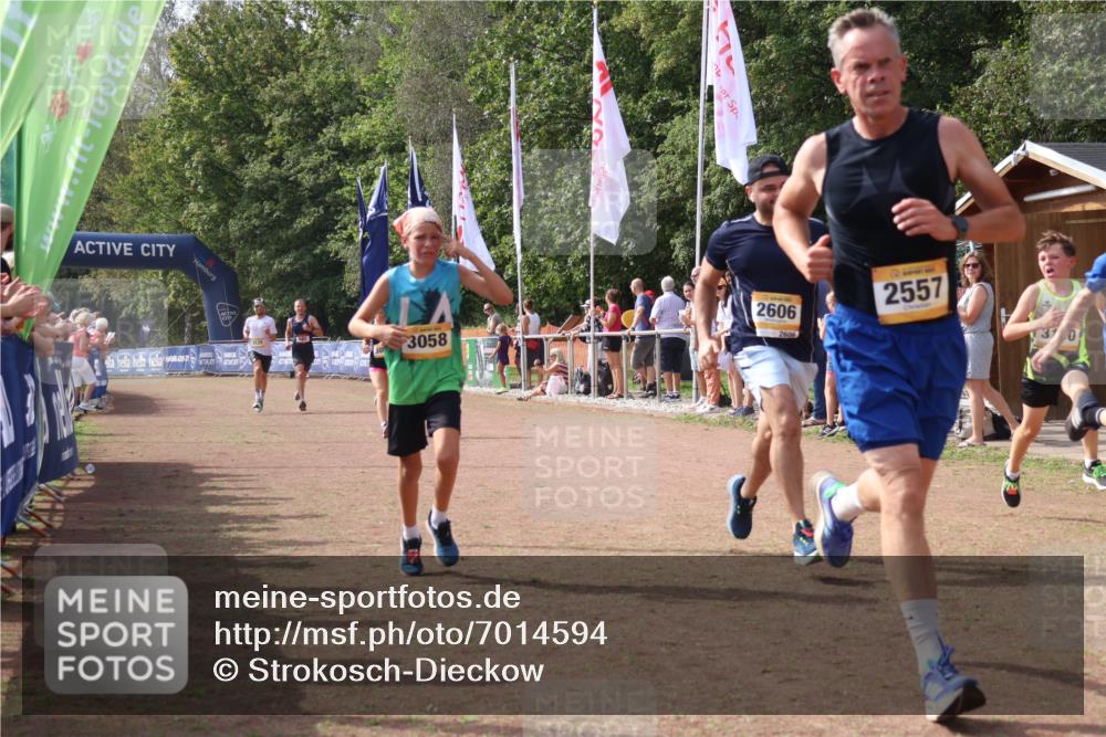 08.09.2024 - Airport Race Strokosch-Dieckow http://msf.ph/oto/7014594 08.09.2024 12:06:04 Ziel 582, 2557, 2606, 2838, 3058, 3099, 3100, 3129 meine-sportfotos.de