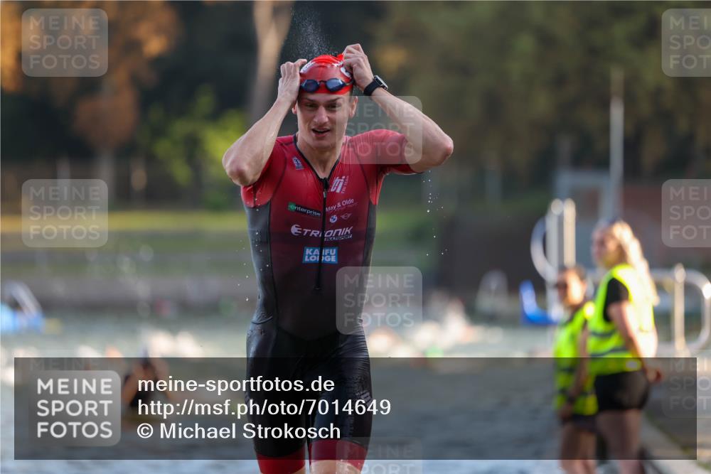 08.09.2024 - Stadtparktriathlon Michael Strokosch http://msf.ph/oto/7014649 08.09.2024 08:46:14 Schwimmen 1, 38, 51, 62 meine-sportfotos.de