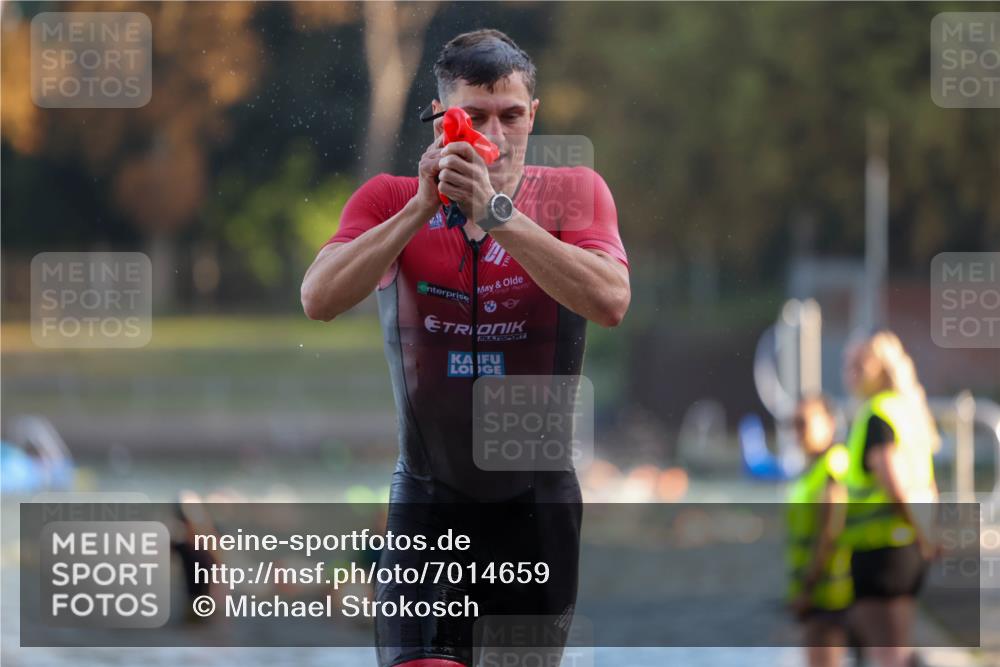 08.09.2024 - Stadtparktriathlon Michael Strokosch http://msf.ph/oto/7014659 08.09.2024 08:46:14 Schwimmen 1, 38, 51, 62 meine-sportfotos.de