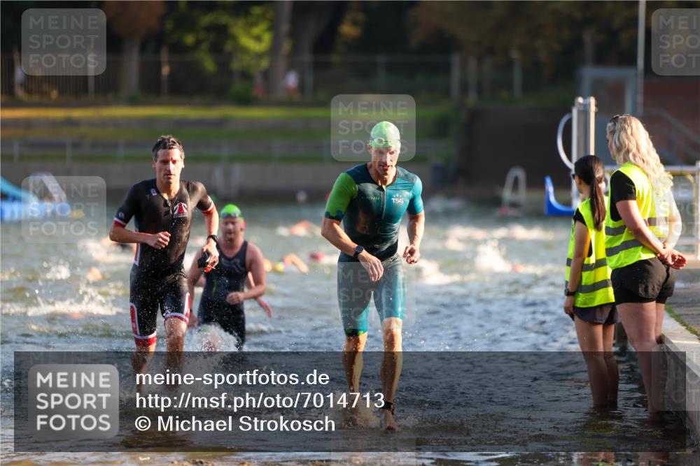 08.09.2024 - Stadtparktriathlon Michael Strokosch http://msf.ph/oto/7014713 08.09.2024 08:46:24 Schwimmen 1, 22, 34, 62, 71 meine-sportfotos.de