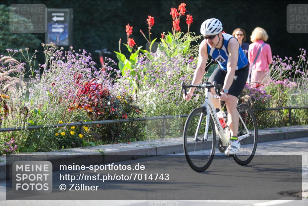 08.09.2024 - Stadtparktriathlon Zöllner http://msf.ph/oto/7014743 08.09.2024 09:21:43 Radfahren 16, 103, 109 meine-sportfotos.de