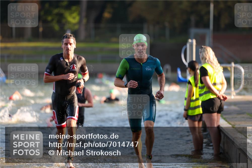 08.09.2024 - Stadtparktriathlon Michael Strokosch http://msf.ph/oto/7014747 08.09.2024 08:46:26 Schwimmen 1, 22, 34, 62, 71 meine-sportfotos.de