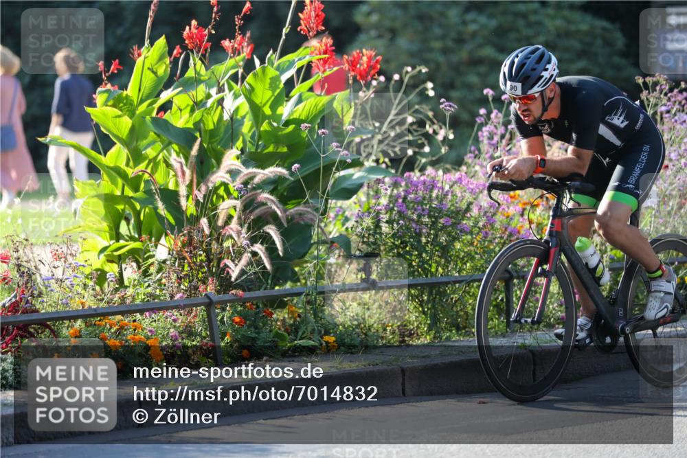 08.09.2024 - Stadtparktriathlon Zöllner http://msf.ph/oto/7014832 08.09.2024 09:22:25 Radfahren 90, 160 meine-sportfotos.de