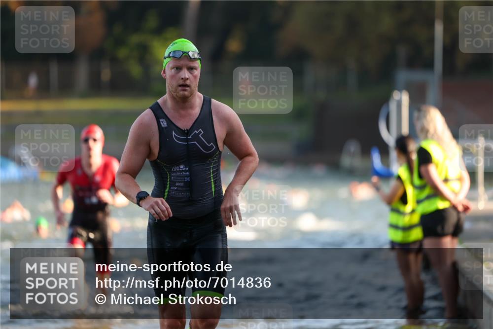 08.09.2024 - Stadtparktriathlon Michael Strokosch http://msf.ph/oto/7014836 08.09.2024 08:46:31 Schwimmen 22, 34, 47, 71, 86 meine-sportfotos.de