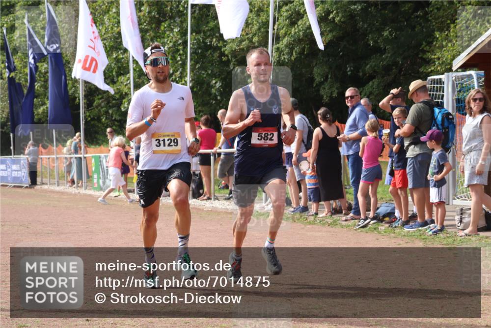 08.09.2024 - Airport Race Strokosch-Dieckow http://msf.ph/oto/7014875 08.09.2024 12:06:08 Ziel 582, 3099, 3129 meine-sportfotos.de