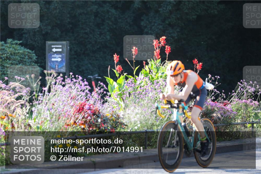 08.09.2024 - Stadtparktriathlon Zöllner http://msf.ph/oto/7014991 08.09.2024 09:25:06 Radfahren 101, 106, 124, 140 meine-sportfotos.de