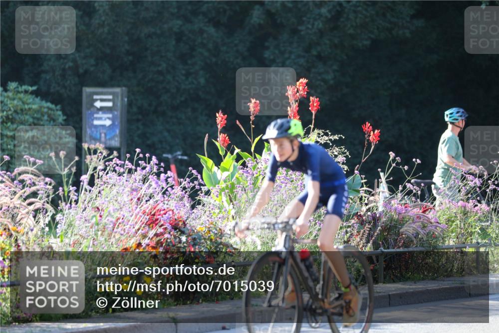 08.09.2024 - Stadtparktriathlon Zöllner http://msf.ph/oto/7015039 08.09.2024 09:25:32 Radfahren 122, 128, 148 meine-sportfotos.de