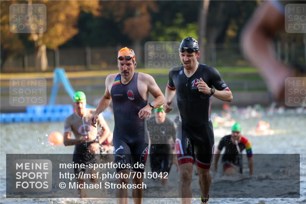 08.09.2024 - Stadtparktriathlon Michael Strokosch http://msf.ph/oto/7015042 08.09.2024 08:46:43 Schwimmen 19, 25, 26, 29, 33, 47, 50, 68, 77, 83, 86 meine-sportfotos.de