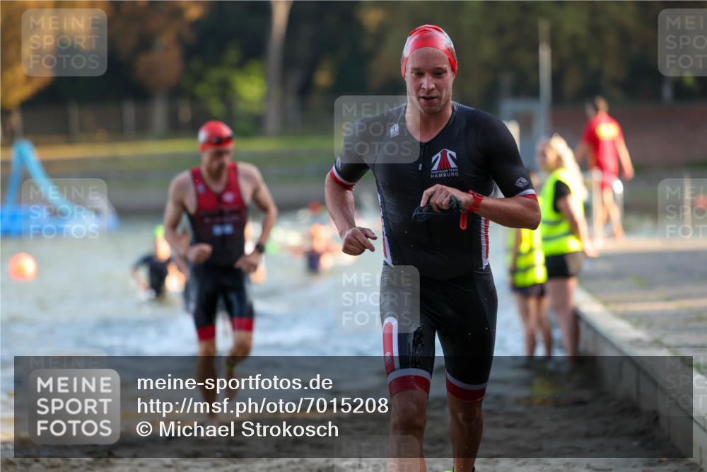 08.09.2024 - Stadtparktriathlon Michael Strokosch http://msf.ph/oto/7015208 08.09.2024 08:46:54 Schwimmen 20, 33, 48, 77, 80, 83, 89 meine-sportfotos.de