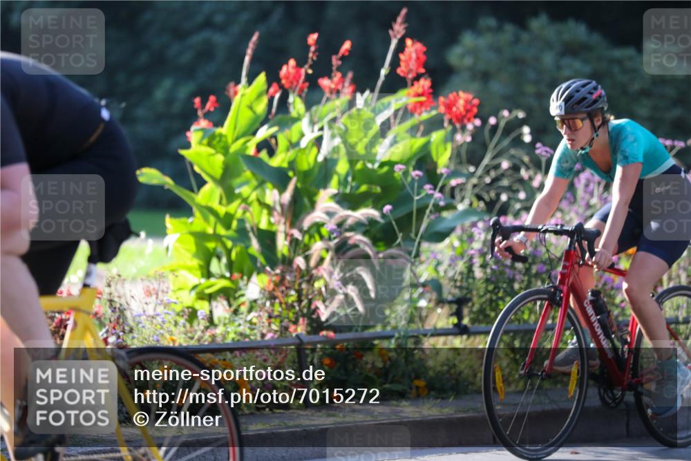 08.09.2024 - Stadtparktriathlon Zöllner http://msf.ph/oto/7015272 08.09.2024 09:26:45 Radfahren 100, 104, 111, 120 meine-sportfotos.de