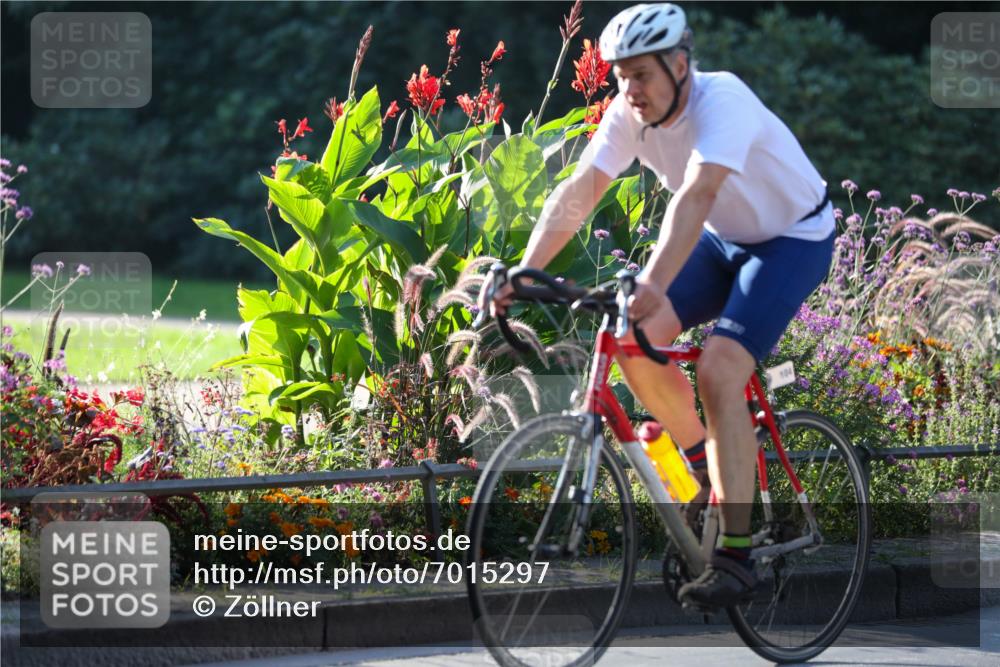 08.09.2024 - Stadtparktriathlon Zöllner http://msf.ph/oto/7015297 08.09.2024 09:26:54 Radfahren 93, 104, 115, 120, 134 meine-sportfotos.de