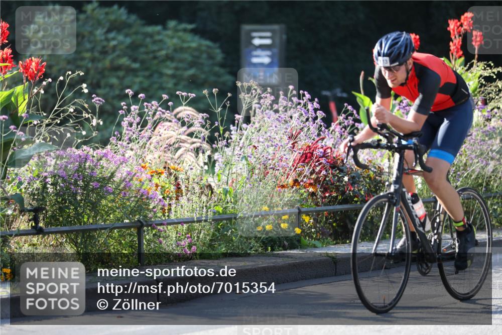 08.09.2024 - Stadtparktriathlon Zöllner http://msf.ph/oto/7015354 08.09.2024 09:27:30 Radfahren 113, 165 meine-sportfotos.de