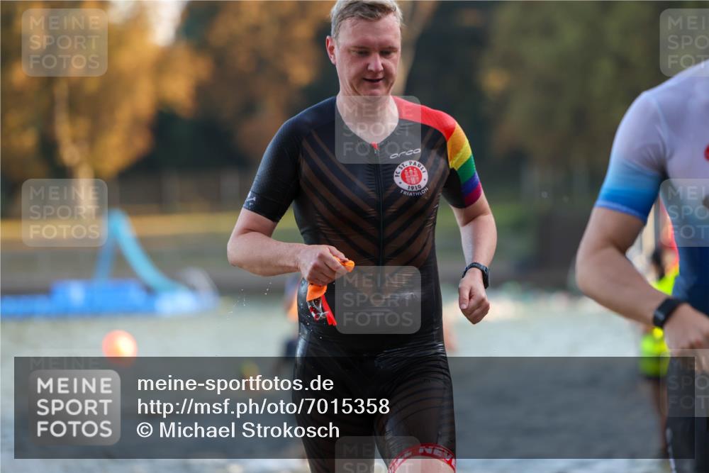 08.09.2024 - Stadtparktriathlon Michael Strokosch http://msf.ph/oto/7015358 08.09.2024 08:47:04 Schwimmen 3, 20, 78, 80, 89 meine-sportfotos.de