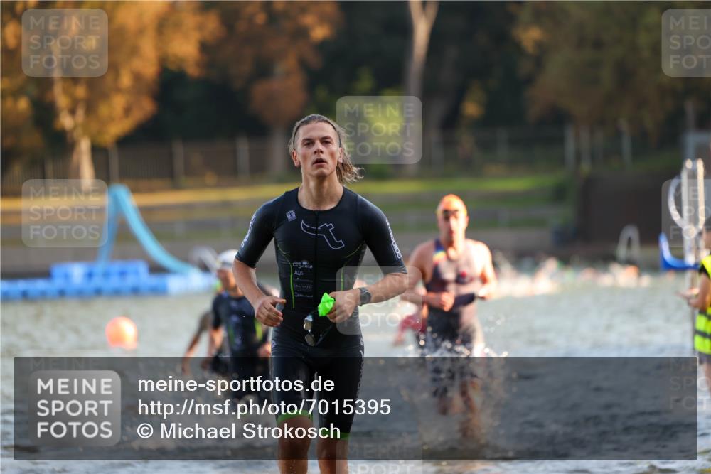 08.09.2024 - Stadtparktriathlon Michael Strokosch http://msf.ph/oto/7015395 08.09.2024 08:47:07 Schwimmen 3, 44, 78, 80 meine-sportfotos.de