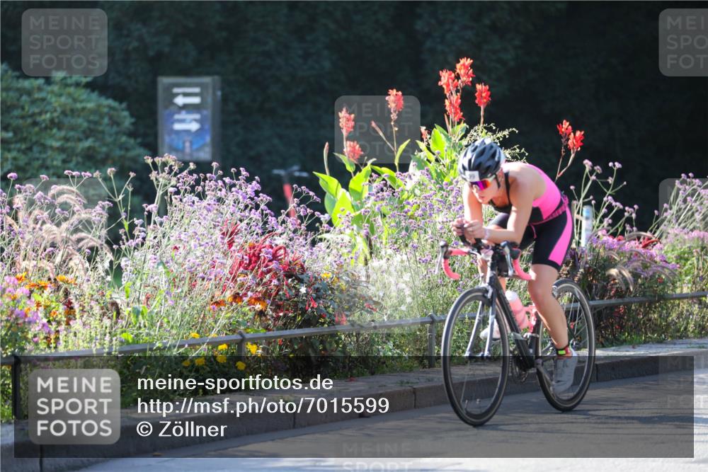08.09.2024 - Stadtparktriathlon Zöllner http://msf.ph/oto/7015599 08.09.2024 09:29:06 Radfahren 90, 99, 121 meine-sportfotos.de