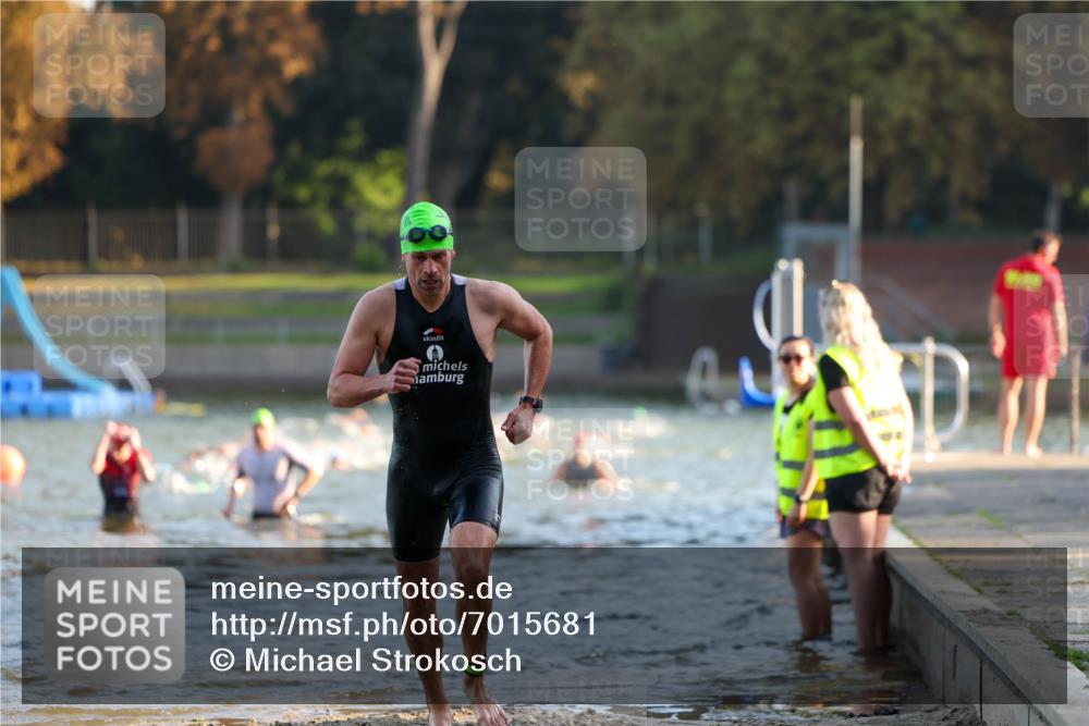 08.09.2024 - Stadtparktriathlon Michael Strokosch http://msf.ph/oto/7015681 08.09.2024 08:47:29 Schwimmen 55 meine-sportfotos.de