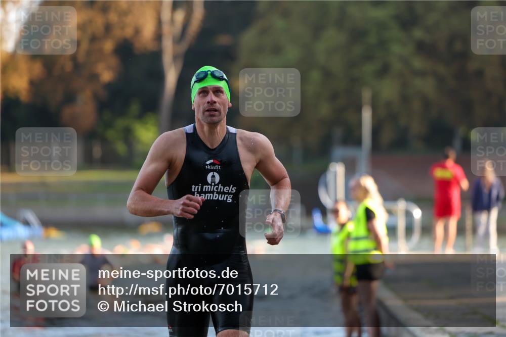 08.09.2024 - Stadtparktriathlon Michael Strokosch http://msf.ph/oto/7015712 08.09.2024 08:47:31 Schwimmen 55 meine-sportfotos.de