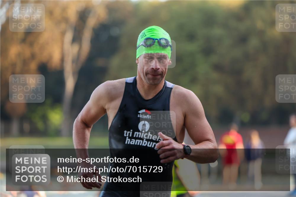 08.09.2024 - Stadtparktriathlon Michael Strokosch http://msf.ph/oto/7015729 08.09.2024 08:47:32 Schwimmen 55 meine-sportfotos.de