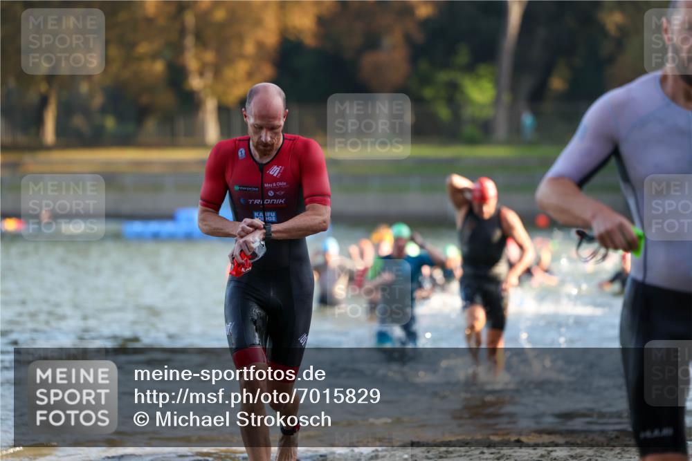 08.09.2024 - Stadtparktriathlon Michael Strokosch http://msf.ph/oto/7015829 08.09.2024 08:47:46 Schwimmen 18, 28, 30, 31, 41, 63, 76, 85 meine-sportfotos.de