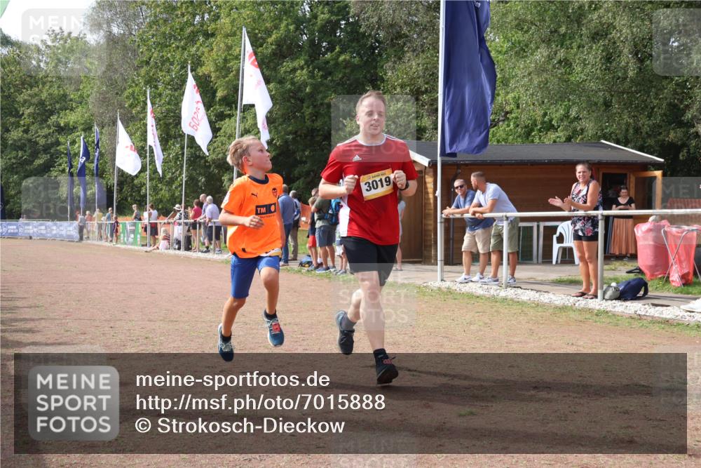 08.09.2024 - Airport Race Strokosch-Dieckow http://msf.ph/oto/7015888 08.09.2024 12:06:52 Ziel 2733, 3019 meine-sportfotos.de
