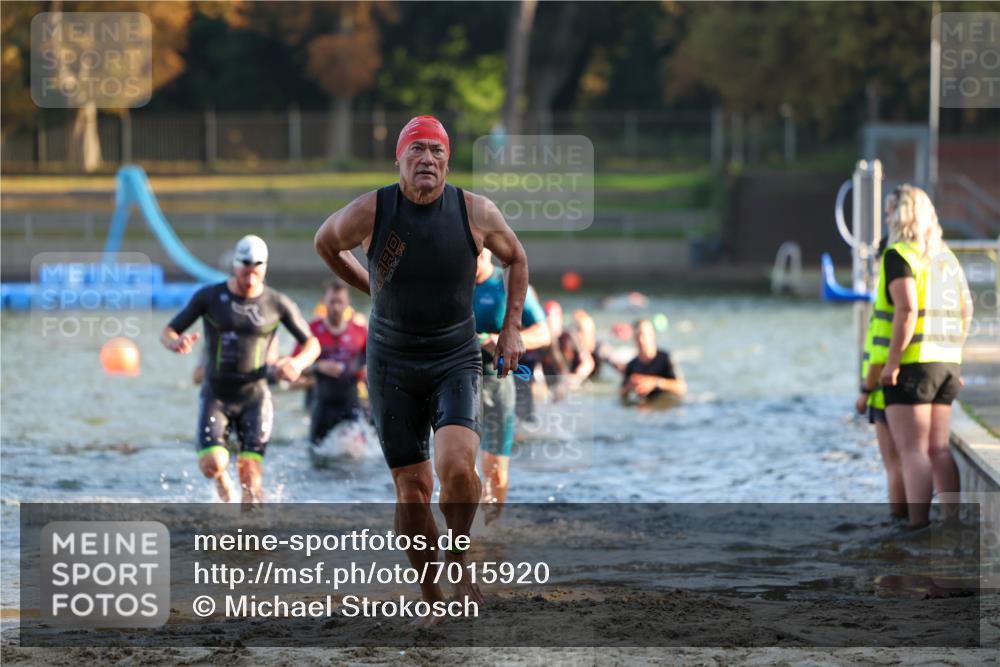08.09.2024 - Stadtparktriathlon Michael Strokosch http://msf.ph/oto/7015920 08.09.2024 08:47:50 Schwimmen 21, 28, 30, 31, 41, 45, 54, 63, 72, 76, 85 meine-sportfotos.de
