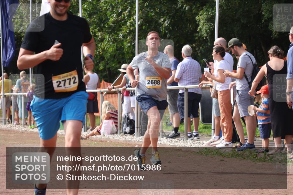 08.09.2024 - Airport Race Strokosch-Dieckow http://msf.ph/oto/7015986 08.09.2024 12:07:02 Ziel 2688, 2772, 2831 meine-sportfotos.de