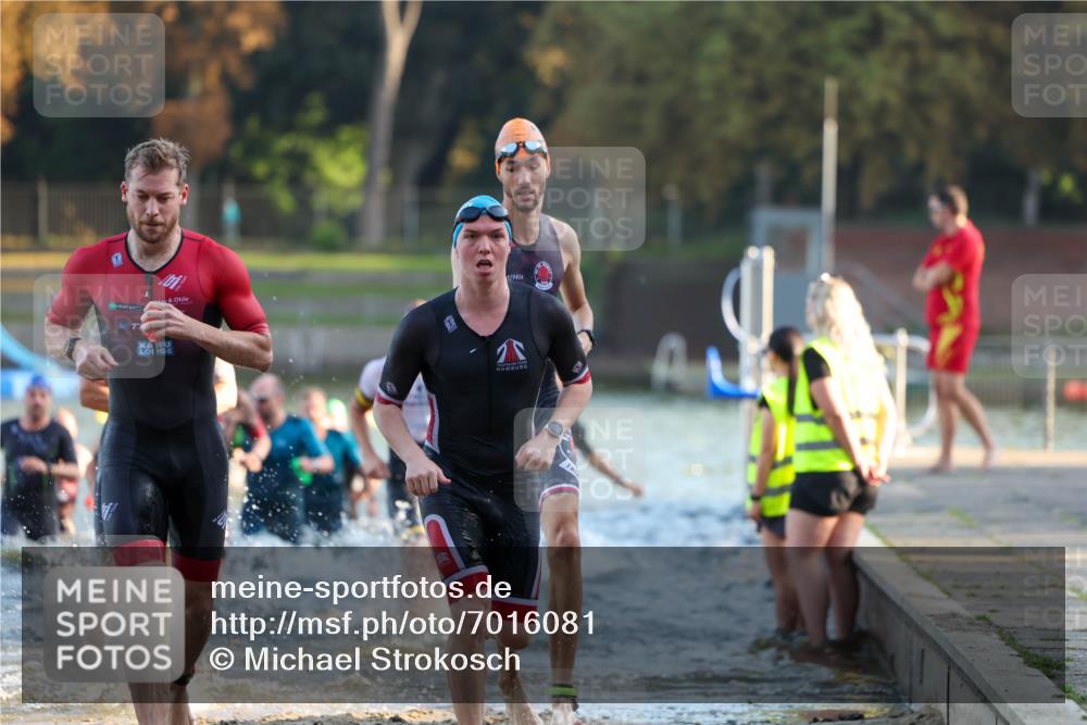 08.09.2024 - Stadtparktriathlon Michael Strokosch http://msf.ph/oto/7016081 08.09.2024 08:47:58 Schwimmen 15, 21, 23, 28, 35, 40, 41, 45, 54, 66, 67, 72, 74, 82, 85 meine-sportfotos.de