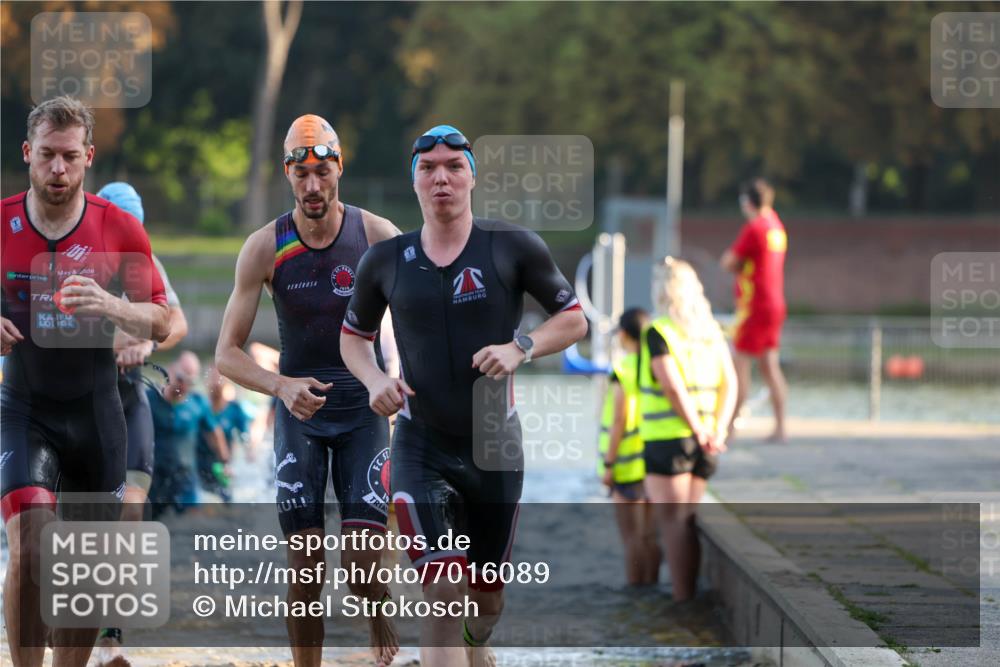 08.09.2024 - Stadtparktriathlon Michael Strokosch http://msf.ph/oto/7016089 08.09.2024 08:47:58 Schwimmen 15, 21, 23, 28, 35, 40, 41, 45, 54, 66, 67, 72, 74, 82, 85 meine-sportfotos.de