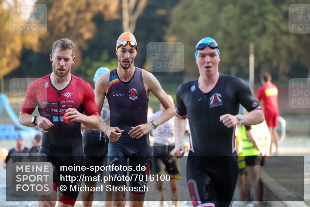 08.09.2024 - Stadtparktriathlon Michael Strokosch http://msf.ph/oto/7016100 08.09.2024 08:47:59 Schwimmen 15, 21, 23, 28, 35, 37, 40, 41, 45, 54, 66, 67, 72, 74, 82, 85 meine-sportfotos.de