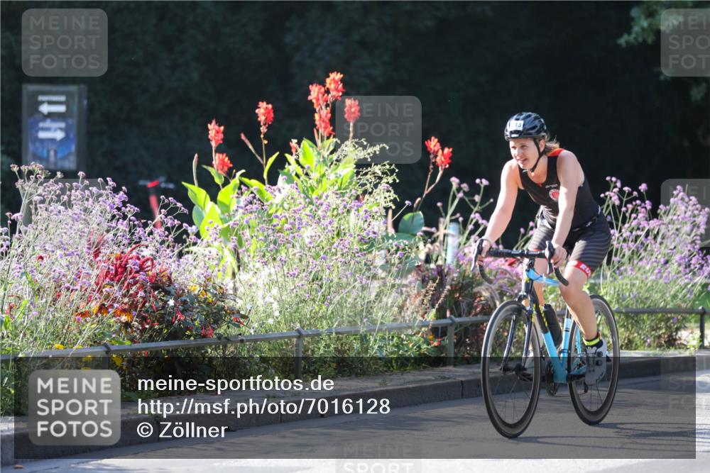 08.09.2024 - Stadtparktriathlon Zöllner http://msf.ph/oto/7016128 08.09.2024 09:36:04 Radfahren 143 meine-sportfotos.de